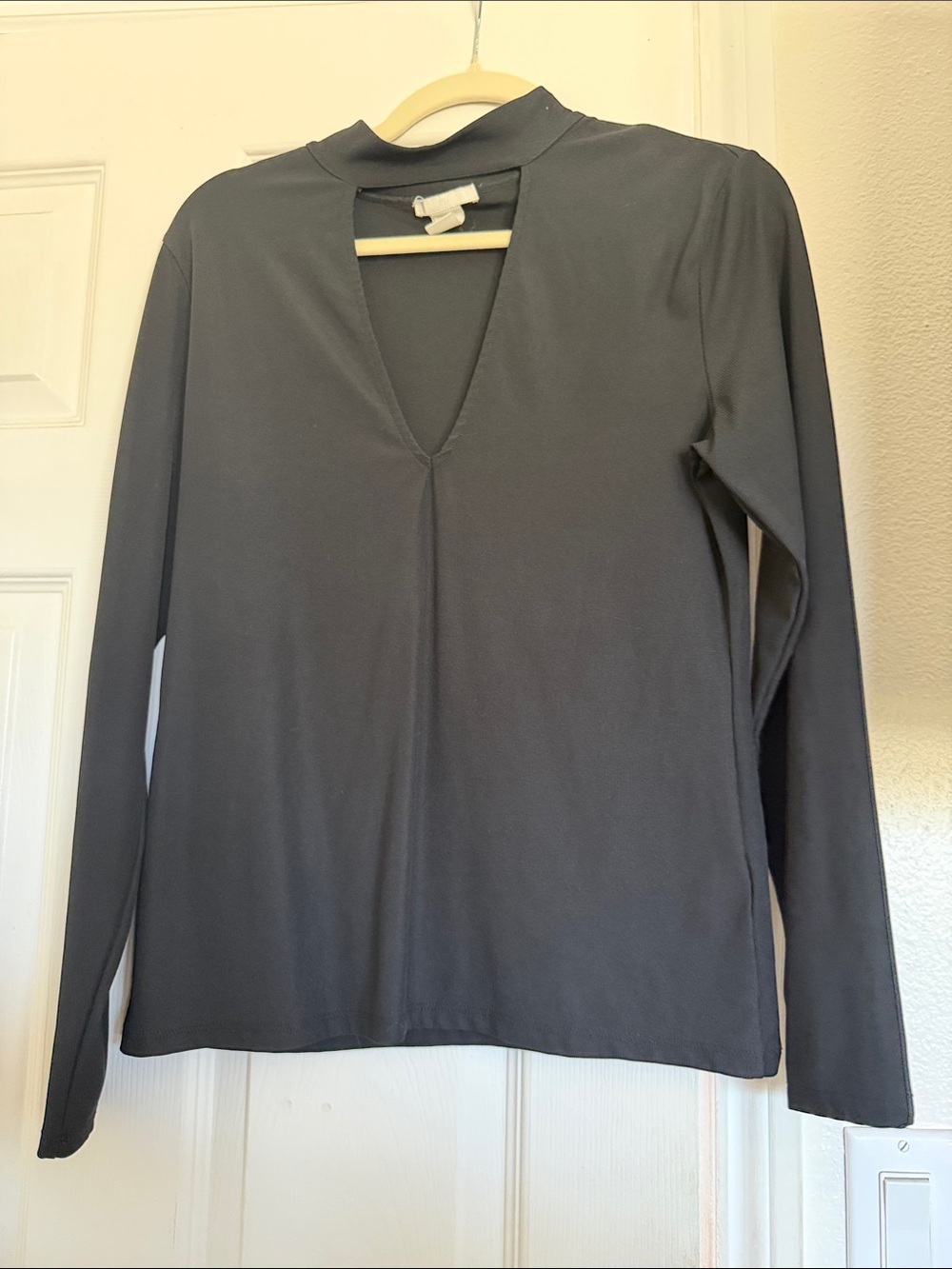 H&M Dark Gray Long Sleeve V-Neck Mock Collar Top